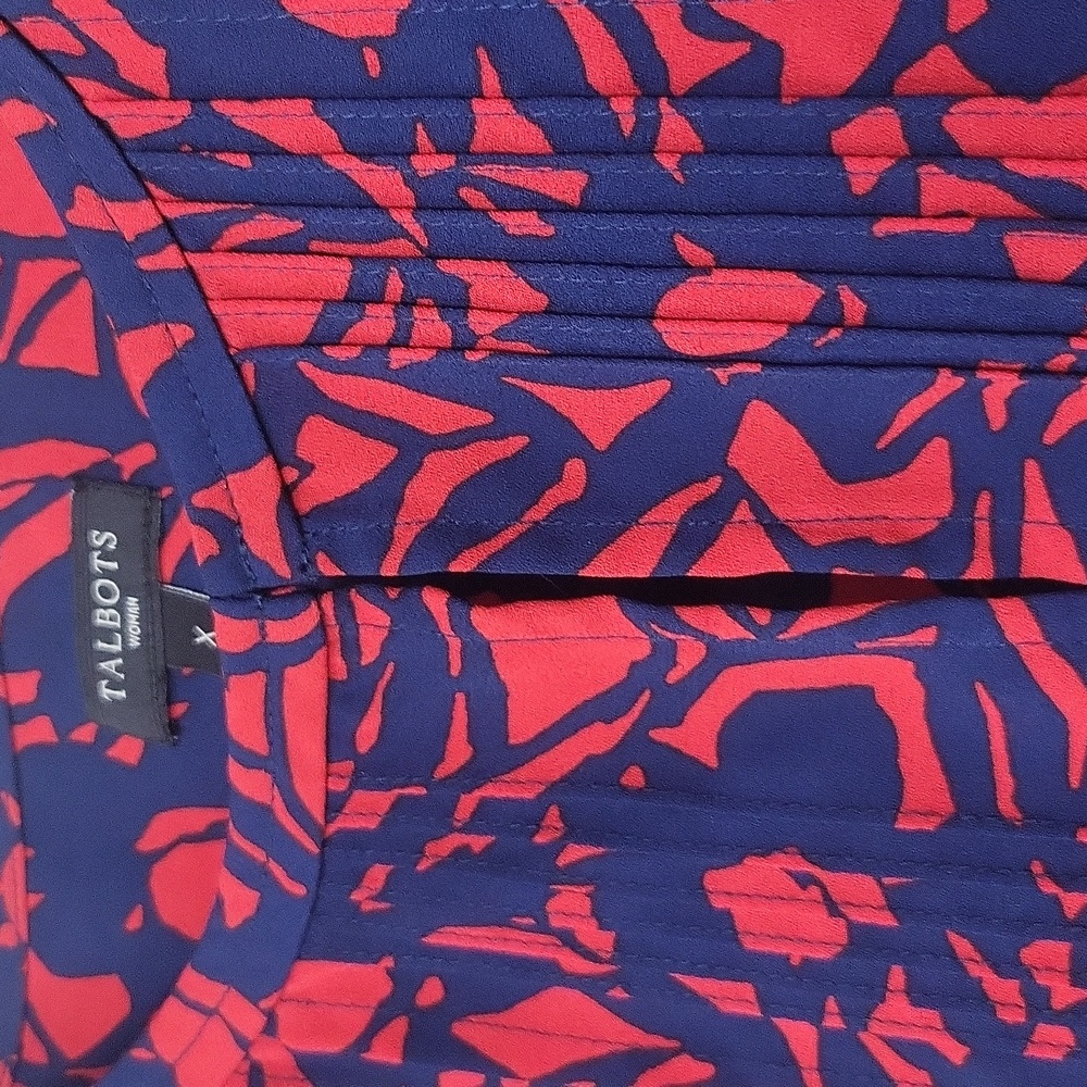 TALBOT'S Blue Red Floral Pintuck Front Keyhole Neckline Long Sleeve Blouse - Picture 3 of 11